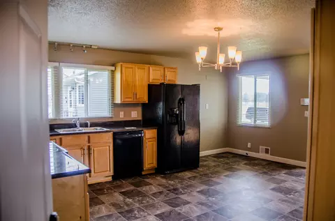 402 10th Ave SW, Mandan, ND 58554 photo 12