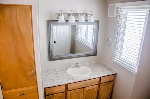 402 10th Ave SW, Mandan, ND 58554 photo 18