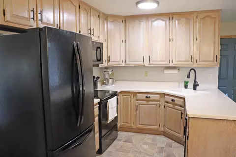 2035 Assumption Dr, Bismarck, ND 58501 photo 7