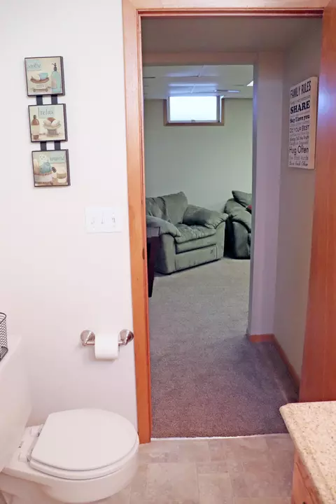 2035 Assumption Dr, Bismarck, ND 58501 photo 21