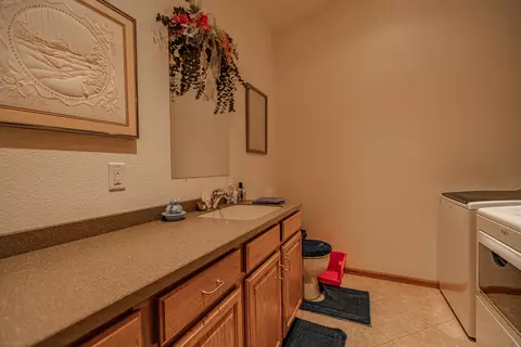 2019 Valley Dr, Bismarck, ND 58503 photo 39