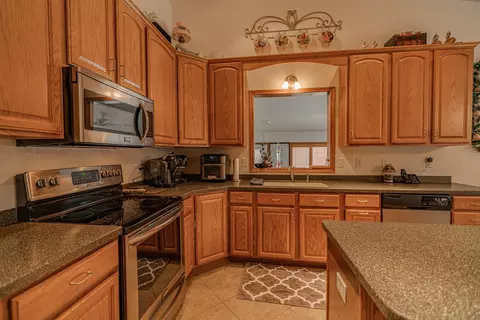 2019 Valley Dr, Bismarck, ND 58503 photo 5