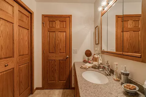 2019 Valley Dr, Bismarck, ND 58503 photo 33