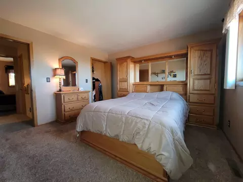 705 Hillview Circle Dr, Beulah, ND 58523 photo 17