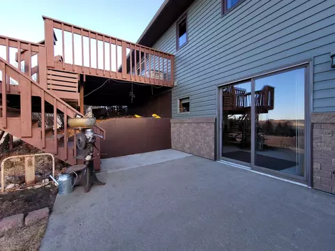 705 Hillview Circle Dr, Beulah, ND 58523 photo 31