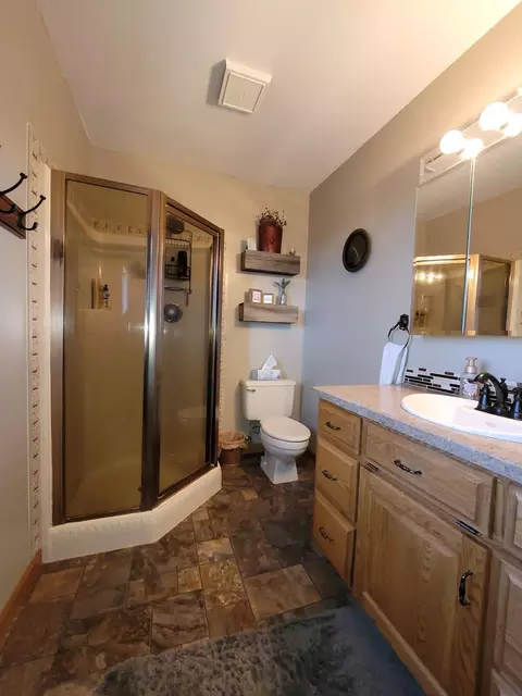 705 Hillview Circle Dr, Beulah, ND 58523 photo 18