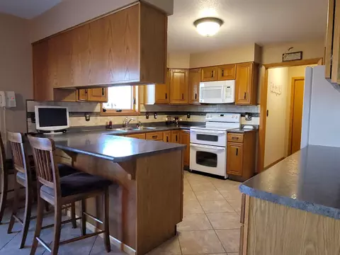 705 Hillview Circle Dr, Beulah, ND 58523 photo 6