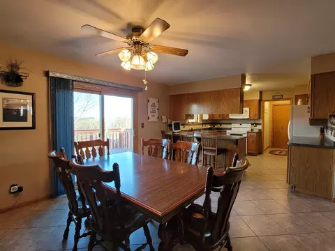 705 Hillview Circle Dr, Beulah, ND 58523 photo 9