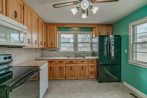 954 Riverview Ave, Bismarck, ND 58504 photo 13