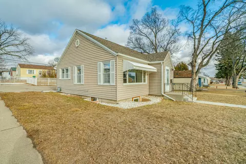 954 Riverview Ave, Bismarck, ND 58504 photo 37