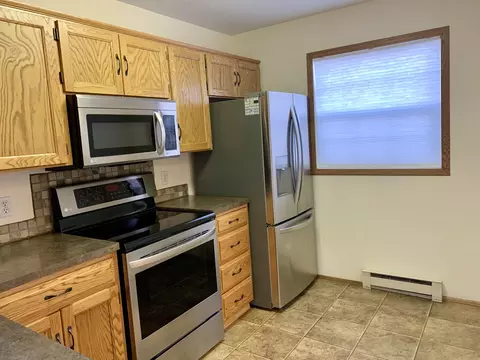 127 12th St Nw St NW, Beulah, ND 58523 photo 2