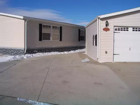 3848 N Valley Loop, Bismarck, ND 58503 photo 2