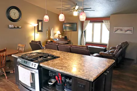 2209 9th Ave SE, Mandan, ND 58554 photo 6