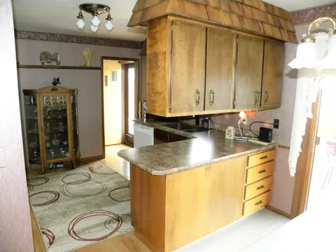 703 N 29th St, Bismarck, ND 58501 photo 5