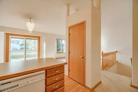 2833 Warwick Loop, Bismarck, ND 58504 photo 18