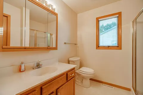 2833 Warwick Loop, Bismarck, ND 58504 photo 22