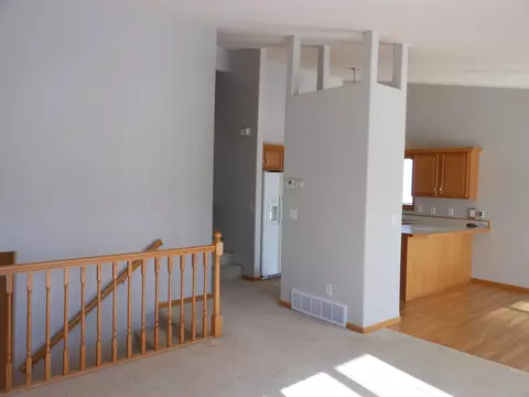 2833 Warwick Loop, Bismarck, ND 58504 photo 11