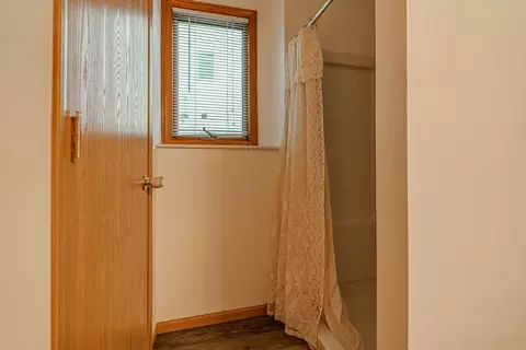 2833 Warwick Loop, Bismarck, ND 58504 photo 40