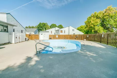 2833 Warwick Loop, Bismarck, ND 58504 photo 4