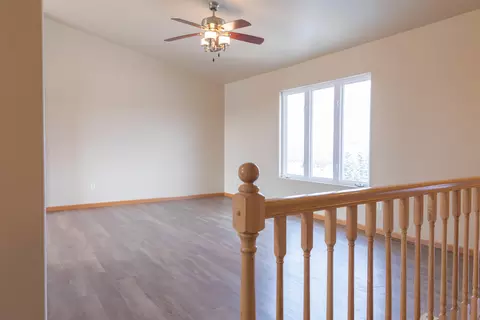 4300 Preston Loop, Bismarck, ND 58504 photo 5
