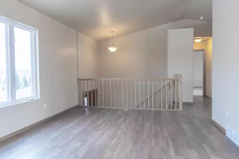 4300 Preston Loop, Bismarck, ND 58504 photo 8