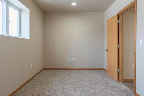 4300 Preston Loop, Bismarck, ND 58504 photo 21