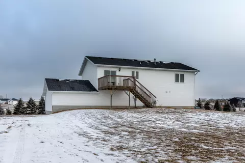 4300 Preston Loop, Bismarck, ND 58504 photo 29
