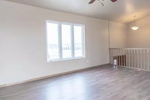 4300 Preston Loop, Bismarck, ND 58504 photo 7