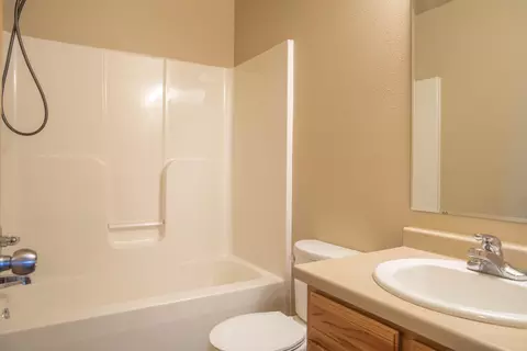 4300 Preston Loop, Bismarck, ND 58504 photo 19