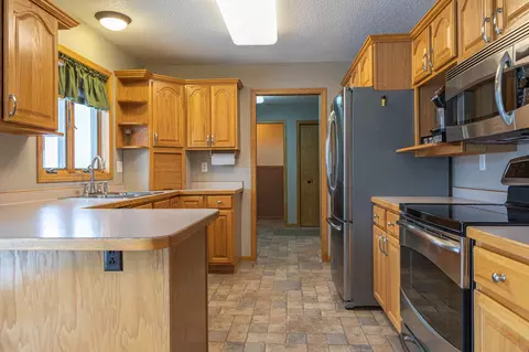 1104 27th St N, Mandan, ND 58554 photo 10