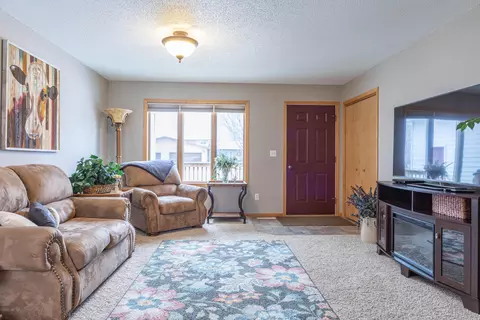 1104 27th St N, Mandan, ND 58554 photo 6