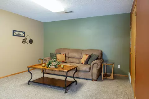 1104 27th St N, Mandan, ND 58554 photo 31