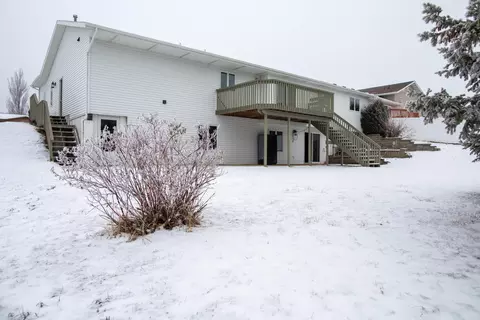1104 27th St N, Mandan, ND 58554 photo 42