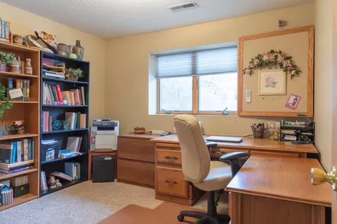 1104 27th St N, Mandan, ND 58554 photo 35