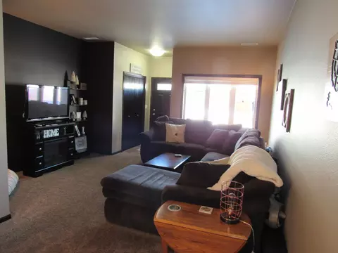 4349 Cumberland Loop, Bismarck, ND 58503 photo 6