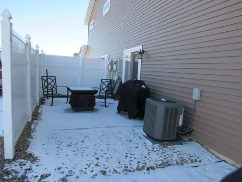 4349 Cumberland Loop, Bismarck, ND 58503 photo 18