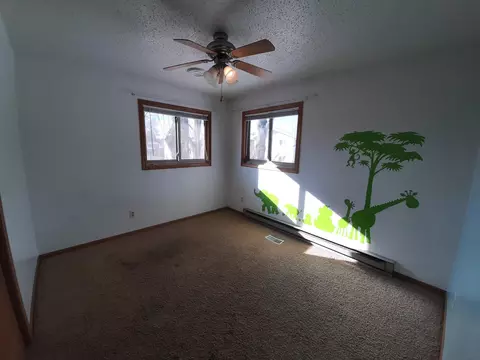 1702 Omaha Dr, Bismarck, ND 58504 photo 20