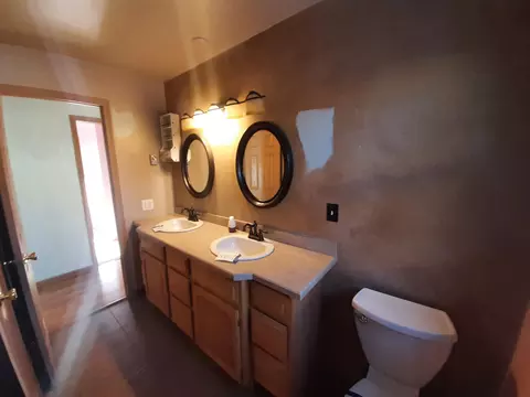 1702 Omaha Dr, Bismarck, ND 58504 photo 16