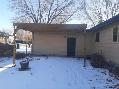 1702 Omaha Dr, Bismarck, ND 58504 photo 6