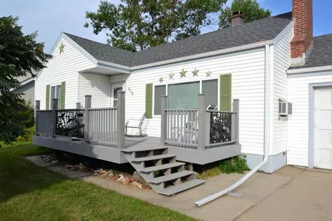 218 3rd St, Riverdale, ND 58565 photo 2