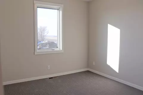 5307 Hendrickson Dr, Bismarck, ND 58501 photo 20