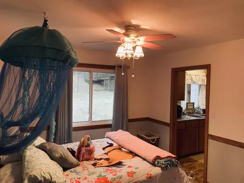 607 Crescent Ln, Bismarck, ND 58501 photo 8