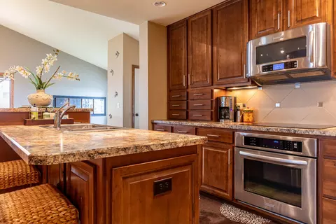 3912 Downing St, Bismarck, ND 58504 photo 7