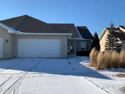 3912 Downing St, Bismarck, ND 58504 photo 1
