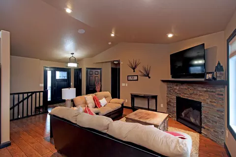 2823 Calgary Ave, Bismarck, ND 58503 photo 6