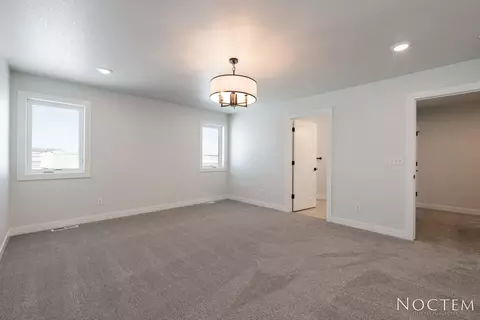 5604 Iron Dr, Bismarck, ND 58503 photo 11