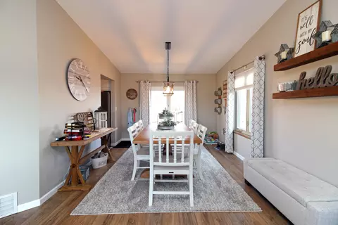 2210 Jackson Ave, Bismarck, ND 58501 photo 8