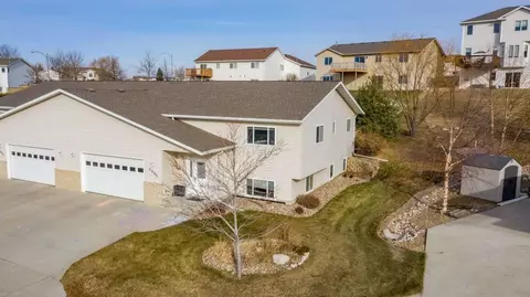 2305 Pointe Loop, Bismarck, ND 58503 photo 36
