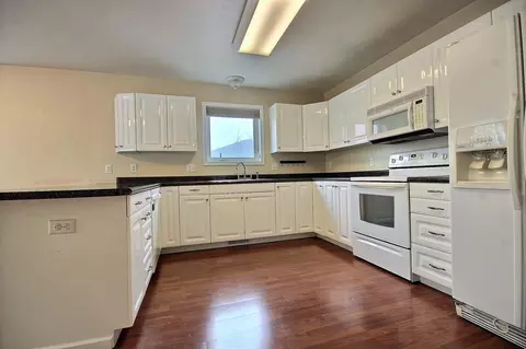 2305 Pointe Loop, Bismarck, ND 58503 photo 3