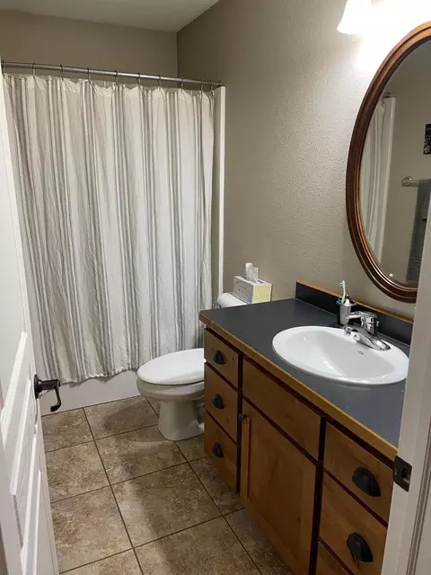 3009 Plainview Dr SE, Mandan, ND 58554 photo 2